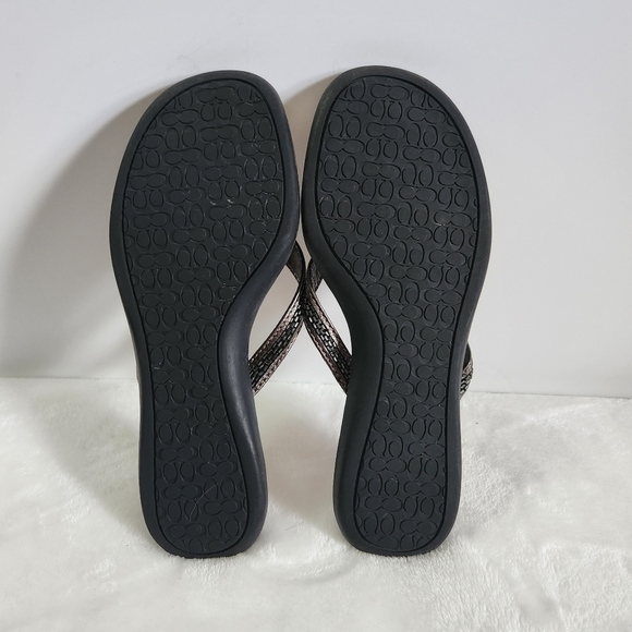 COACH Laurel Leather Silver Gray Bugle Beaded Flip Flop Sandals Size 8 - Picture 13 of 16
